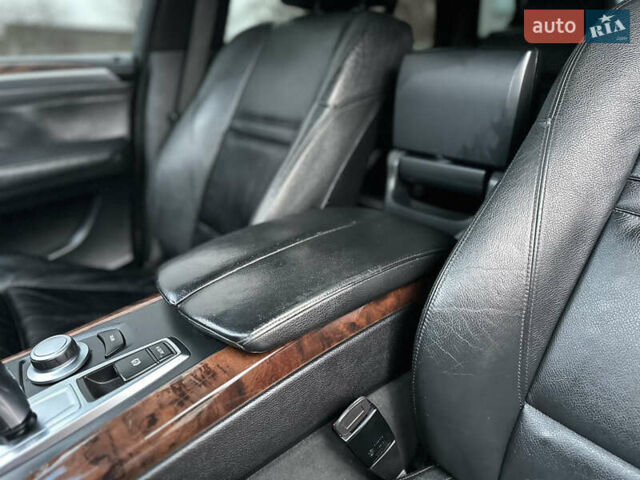 Черный БМВ Х5, объемом двигателя 3 л и пробегом 270 тыс. км за 12250 $, фото 55 на Automoto.ua