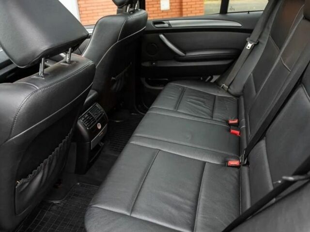 БМВ Х5 2007 в Сумах на Automoto.ua Черный БМВ Х5, объемом двигателя 3 л и пробегом 240 тыс. км за 3750 $, фото 12 на Automoto.ua