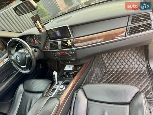Чорний БМВ Х5, об'ємом двигуна 4.8 л та пробігом 307 тис. км за 12999 $, фото 50 на Automoto.ua