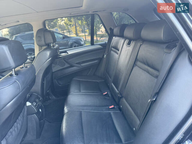 Чорний БМВ Х5, об'ємом двигуна 3 л та пробігом 244 тис. км за 16850 $, фото 15 на Automoto.ua