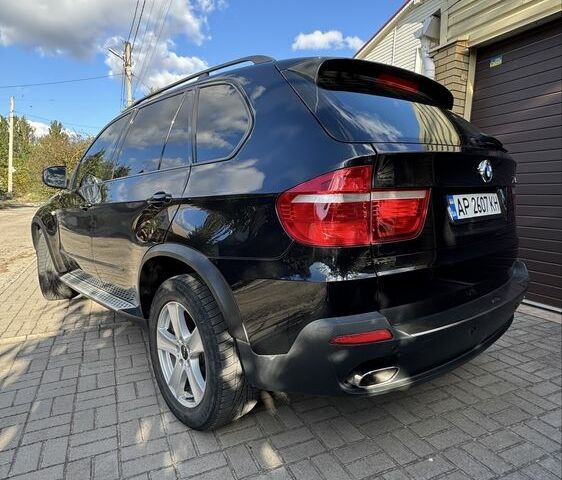 Черный БМВ Х5, объемом двигателя 4.8 л и пробегом 309 тыс. км за 11000 $, фото 1 на Automoto.ua