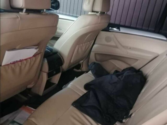 Черный БМВ Х5, объемом двигателя 3 л и пробегом 272 тыс. км за 14500 $, фото 13 на Automoto.ua