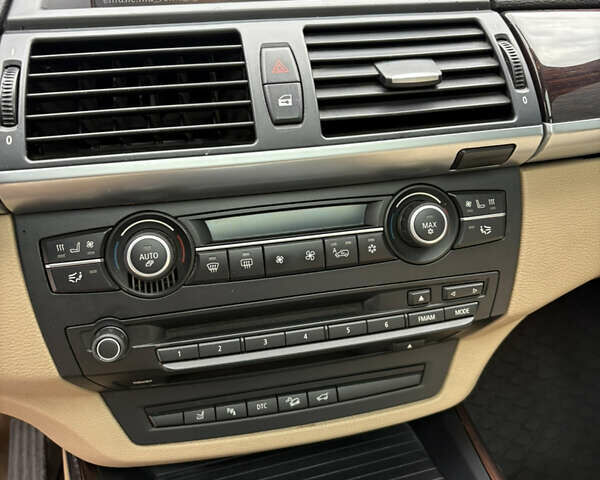 Черный БМВ Х5, объемом двигателя 4.8 л и пробегом 360 тыс. км за 9000 $, фото 8 на Automoto.ua