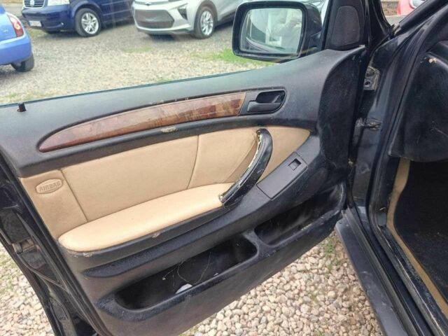 Чорний БМВ Х5, об'ємом двигуна 3 л та пробігом 288 тис. км за 3500 $, фото 14 на Automoto.ua