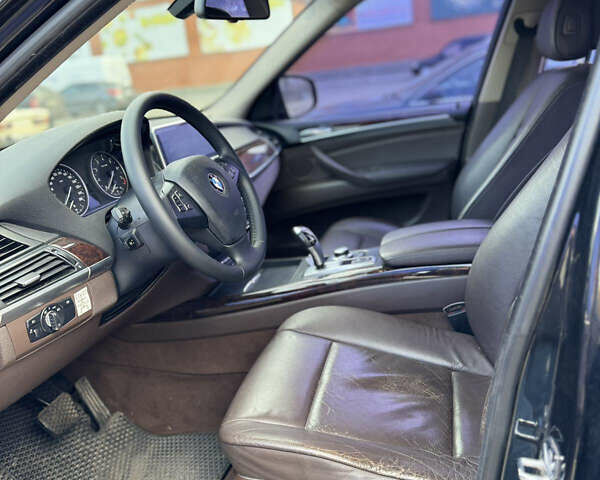 Черный БМВ Х5, объемом двигателя 3 л и пробегом 216 тыс. км за 12000 $, фото 8 на Automoto.ua