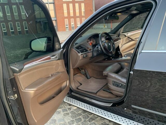 БМВ Х5 2008 в Днепре (Днепропетровске) на Automoto.ua Черный БМВ Х5, объемом двигателя 4.8 л и пробегом 225 тыс. км за 378 $, фото 11 на Automoto.ua