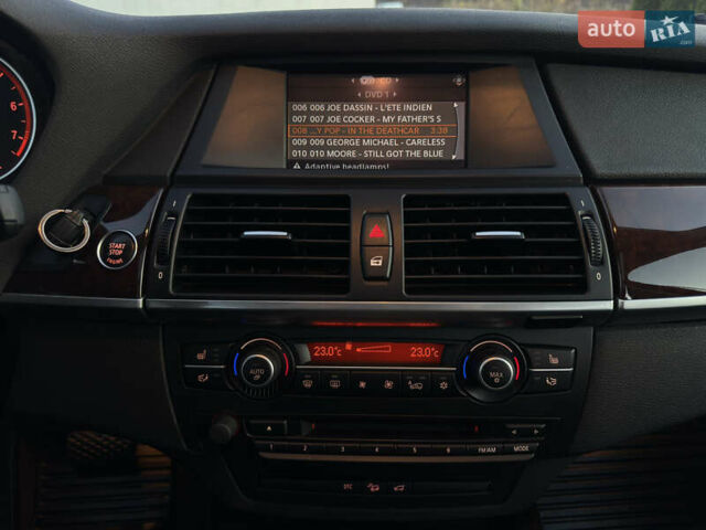 Чорний БМВ Х5, об'ємом двигуна 3 л та пробігом 110 тис. км за 12900 $, фото 95 на Automoto.ua