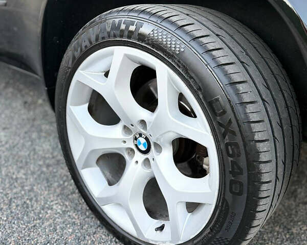 Черный БМВ Х5, объемом двигателя 2.99 л и пробегом 286 тыс. км за 15599 $, фото 17 на Automoto.ua