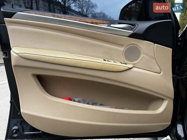 Чорний БМВ Х5, об'ємом двигуна 4.8 л та пробігом 250 тис. км за 10290 $, фото 11 на Automoto.ua