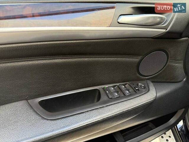 Черный БМВ Х5, объемом двигателя 3 л и пробегом 160 тыс. км за 14990 $, фото 15 на Automoto.ua