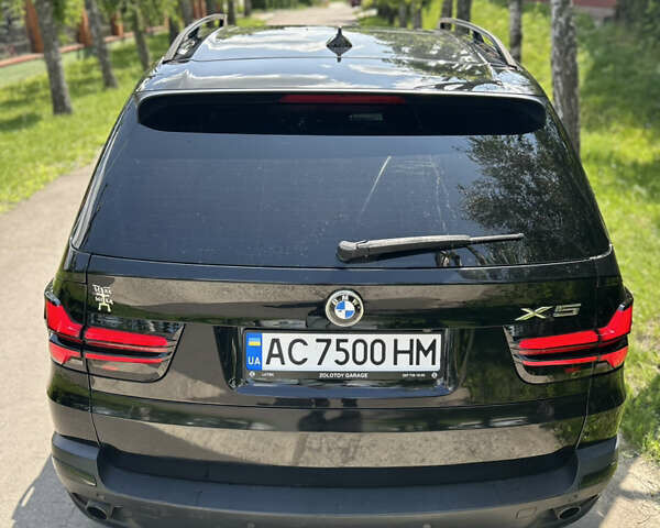 Черный БМВ Х5, объемом двигателя 3 л и пробегом 300 тыс. км за 11700 $, фото 1 на Automoto.ua