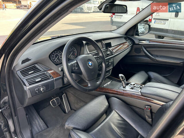 Черный БМВ Х5, объемом двигателя 3 л и пробегом 270 тыс. км за 14000 $, фото 7 на Automoto.ua
