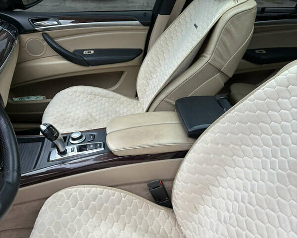 Черный БМВ Х5, объемом двигателя 4.8 л и пробегом 360 тыс. км за 9000 $, фото 9 на Automoto.ua