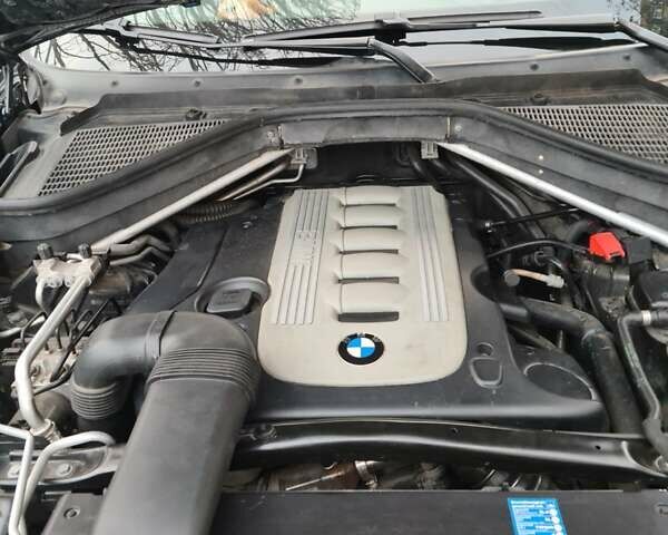 Черный БМВ Х5, объемом двигателя 3 л и пробегом 280 тыс. км за 15500 $, фото 11 на Automoto.ua