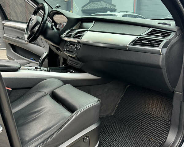 Чорний БМВ Х5, об'ємом двигуна 3 л та пробігом 265 тис. км за 17200 $, фото 19 на Automoto.ua