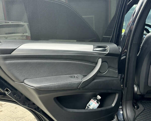 Чорний БМВ Х5, об'ємом двигуна 3 л та пробігом 265 тис. км за 17200 $, фото 12 на Automoto.ua