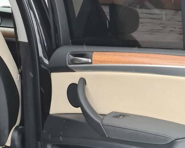 Черный БМВ Х5, объемом двигателя 3 л и пробегом 280 тыс. км за 15500 $, фото 4 на Automoto.ua