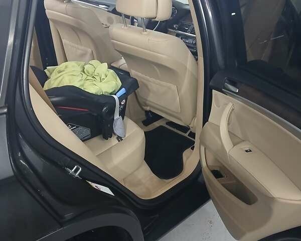 Черный БМВ Х5, объемом двигателя 3 л и пробегом 280 тыс. км за 13000 $, фото 17 на Automoto.ua