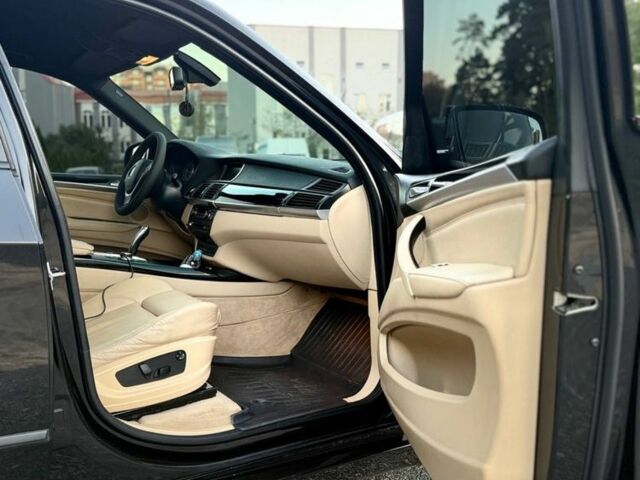 Черный БМВ Х5, объемом двигателя 3 л и пробегом 286 тыс. км за 15599 $, фото 19 на Automoto.ua