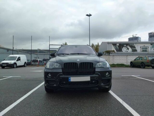 Черный БМВ Х5, объемом двигателя 3 л и пробегом 250 тыс. км за 16000 $, фото 4 на Automoto.ua