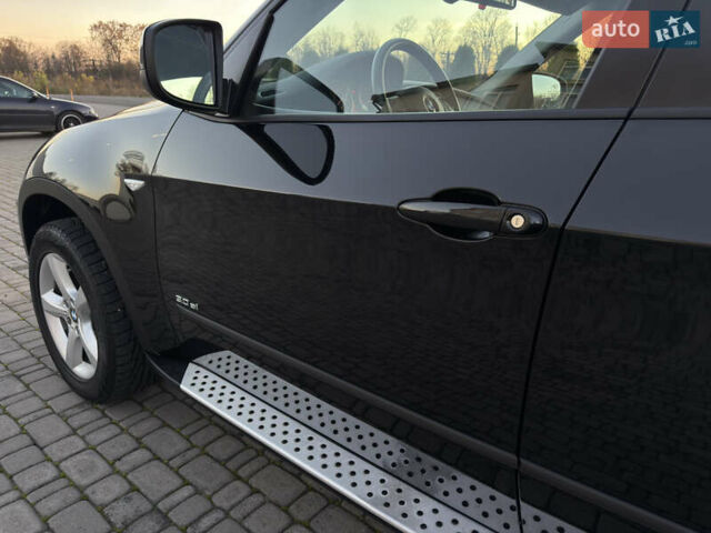 Чорний БМВ Х5, об'ємом двигуна 3 л та пробігом 110 тис. км за 12900 $, фото 41 на Automoto.ua
