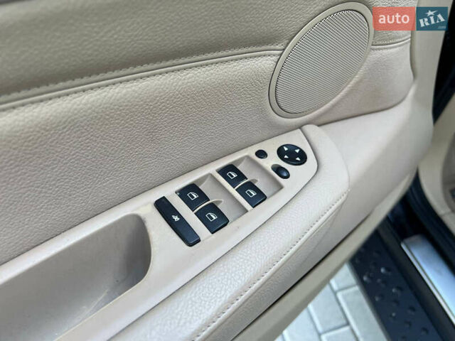 Черный БМВ Х5, объемом двигателя 4.8 л и пробегом 233 тыс. км за 10500 $, фото 4 на Automoto.ua