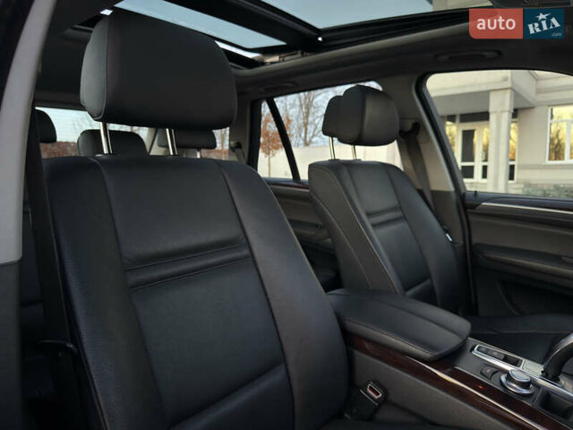 Чорний БМВ Х5, об'ємом двигуна 3 л та пробігом 110 тис. км за 12900 $, фото 108 на Automoto.ua
