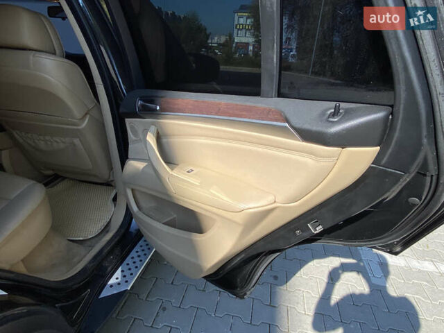 Черный БМВ Х5, объемом двигателя 3 л и пробегом 236 тыс. км за 9950 $, фото 17 на Automoto.ua