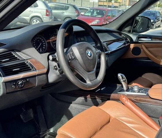 Чорний БМВ Х5, об'ємом двигуна 3 л та пробігом 272 тис. км за 14500 $, фото 10 на Automoto.ua