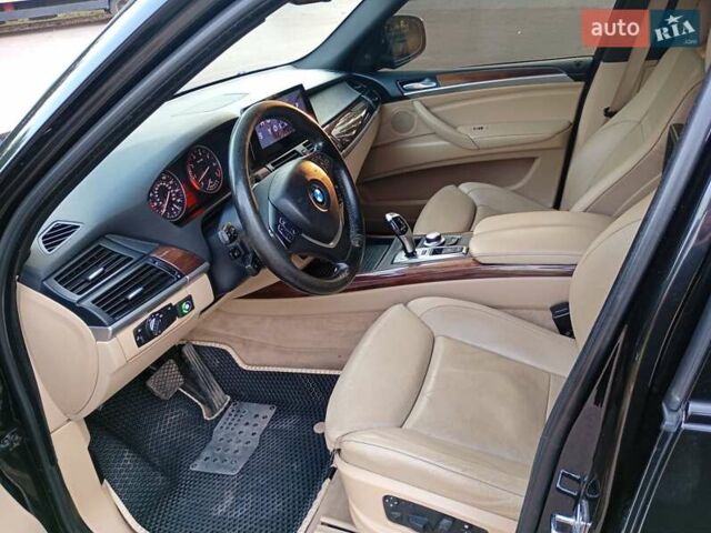 Чорний БМВ Х5, об'ємом двигуна 4.8 л та пробігом 240 тис. км за 15500 $, фото 11 на Automoto.ua