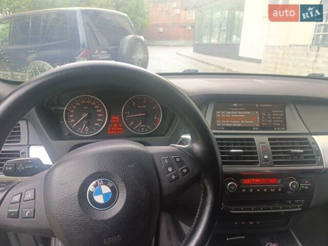 Черный БМВ Х5, объемом двигателя 3 л и пробегом 360 тыс. км за 16000 $, фото 15 на Automoto.ua