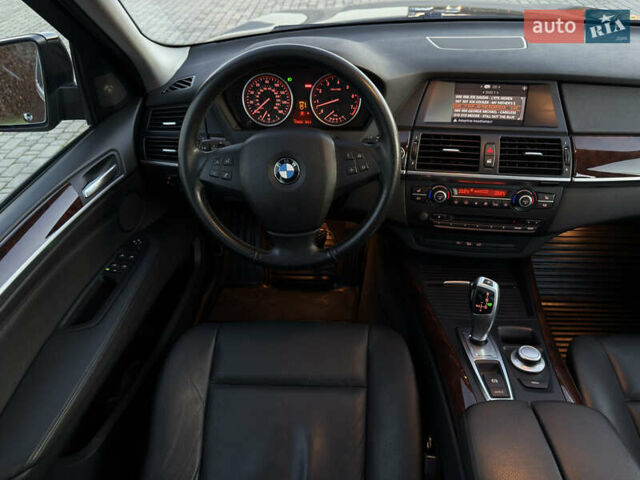 Чорний БМВ Х5, об'ємом двигуна 3 л та пробігом 110 тис. км за 12900 $, фото 92 на Automoto.ua