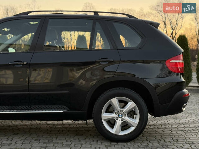 Чорний БМВ Х5, об'ємом двигуна 3 л та пробігом 110 тис. км за 12900 $, фото 38 на Automoto.ua