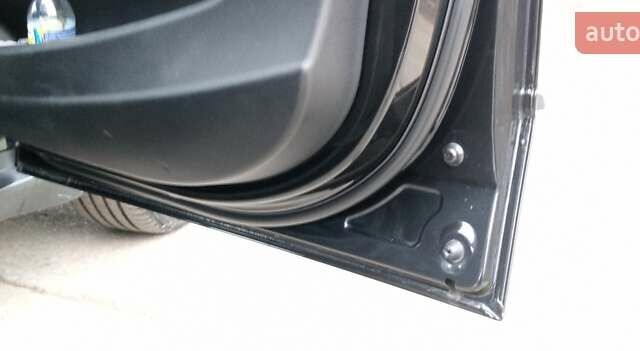 Чорний БМВ Х5, об'ємом двигуна 2.99 л та пробігом 230 тис. км за 15800 $, фото 13 на Automoto.ua