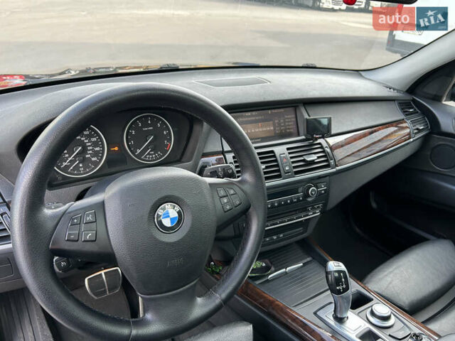 Черный БМВ Х5, объемом двигателя 3 л и пробегом 270 тыс. км за 14000 $, фото 17 на Automoto.ua