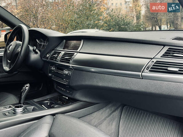 Черный БМВ Х5, объемом двигателя 4.8 л и пробегом 230 тыс. км за 12900 $, фото 38 на Automoto.ua