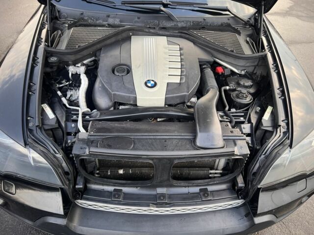 Черный БМВ Х5, объемом двигателя 0 л и пробегом 250 тыс. км за 13800 $, фото 12 на Automoto.ua