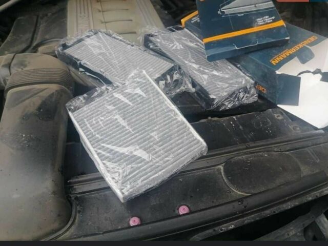 Черный БМВ Х5, объемом двигателя 3 л и пробегом 272 тыс. км за 14500 $, фото 17 на Automoto.ua