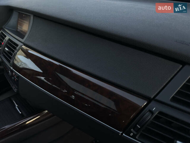 Чорний БМВ Х5, об'ємом двигуна 3 л та пробігом 110 тис. км за 12900 $, фото 104 на Automoto.ua