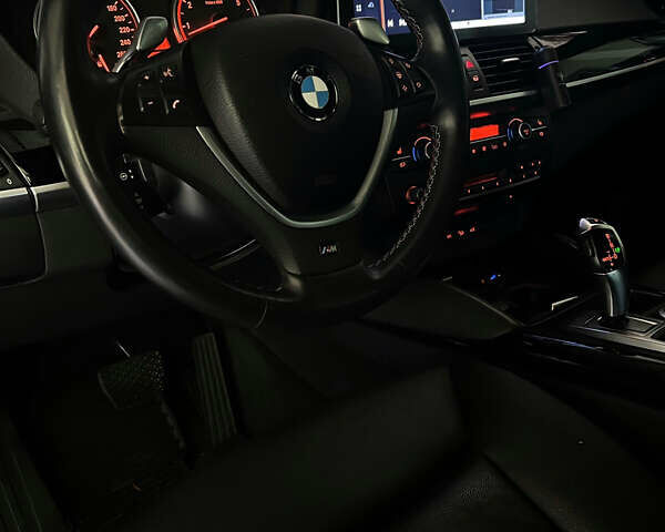 Черный БМВ Х5, объемом двигателя 4.8 л и пробегом 190 тыс. км за 22000 $, фото 3 на Automoto.ua