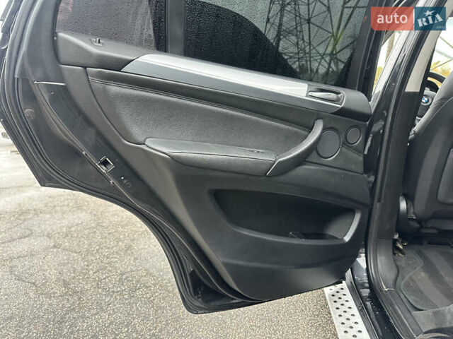 Чорний БМВ Х5, об'ємом двигуна 2.99 л та пробігом 490 тис. км за 15500 $, фото 17 на Automoto.ua