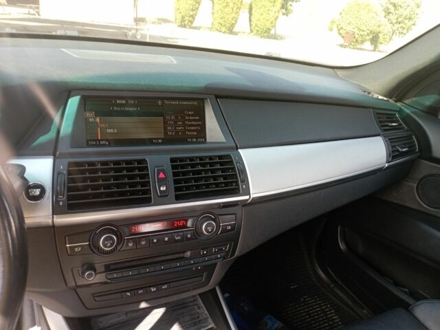 Черный БМВ Х5, объемом двигателя 0 л и пробегом 230 тыс. км за 15500 $, фото 6 на Automoto.ua