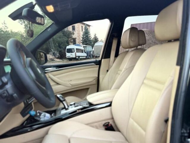 Черный БМВ Х5, объемом двигателя 3 л и пробегом 286 тыс. км за 15599 $, фото 9 на Automoto.ua