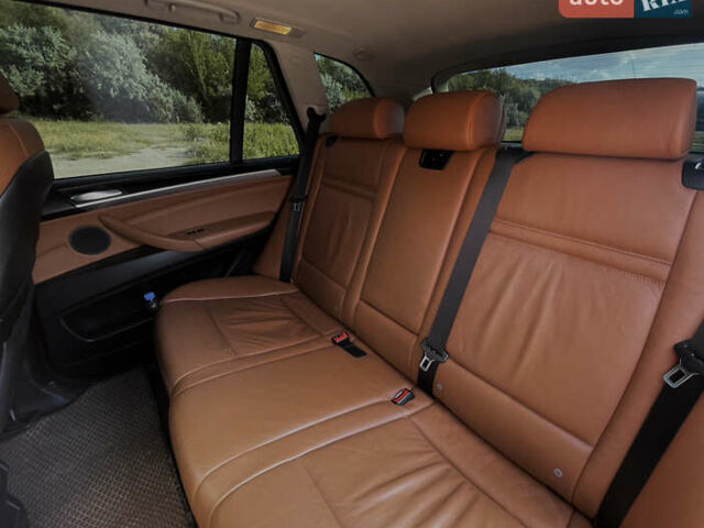 Чорний БМВ Х5, об'ємом двигуна 2.99 л та пробігом 391 тис. км за 15000 $, фото 12 на Automoto.ua