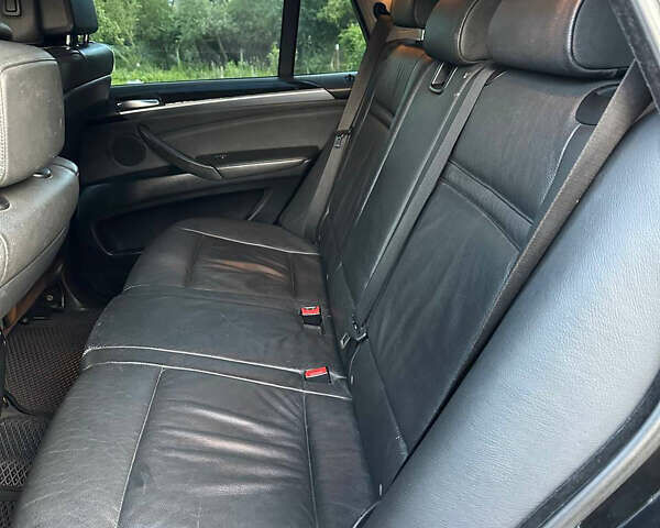 Черный БМВ Х5, объемом двигателя 3 л и пробегом 300 тыс. км за 11700 $, фото 10 на Automoto.ua