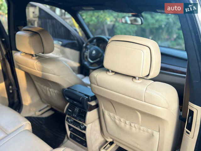 Черный БМВ Х5, объемом двигателя 3 л и пробегом 132 тыс. км за 11000 $, фото 9 на Automoto.ua