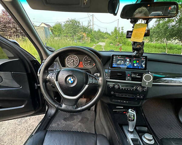 Черный БМВ Х5, объемом двигателя 3 л и пробегом 300 тыс. км за 11700 $, фото 20 на Automoto.ua