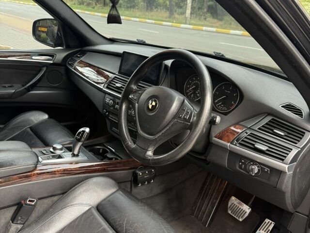 Чорний БМВ Х5, об'ємом двигуна 3 л та пробігом 270 тис. км за 6850 $, фото 8 на Automoto.ua