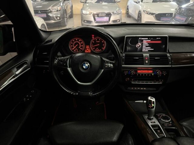 Черный БМВ Х5, объемом двигателя 4.8 л и пробегом 210 тыс. км за 11000 $, фото 11 на Automoto.ua