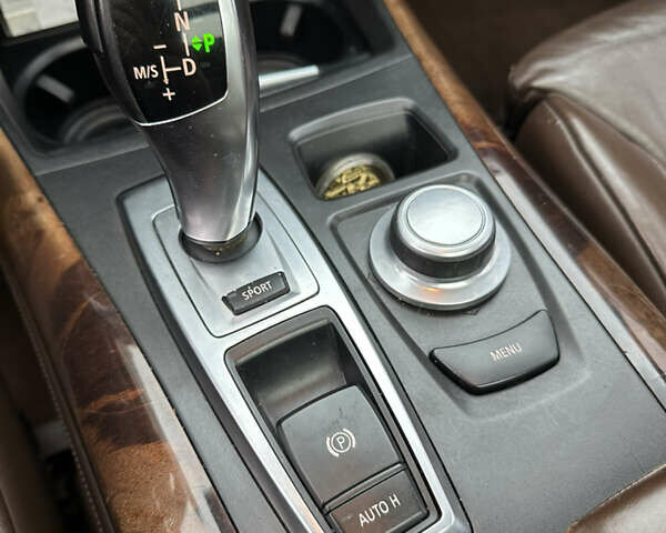 Чорний БМВ Х5, об'ємом двигуна 3 л та пробігом 315 тис. км за 10999 $, фото 19 на Automoto.ua